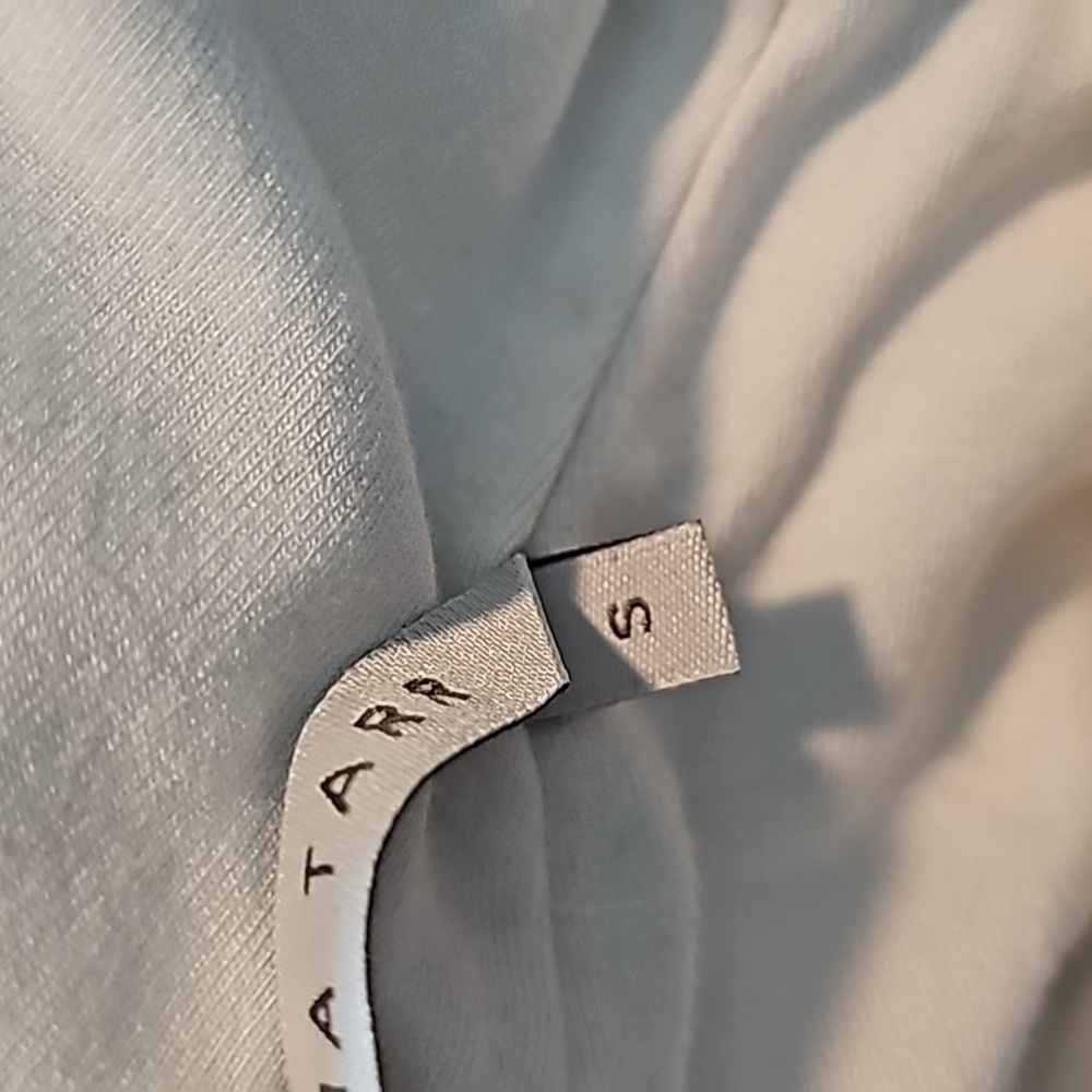 Nadia Tarr Cropped Long Sleeve Top - Picture 7 of 8